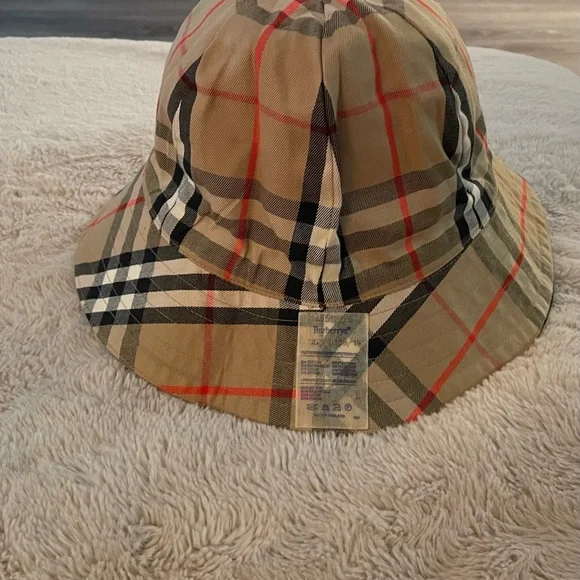 Vintage Burberry Plaid/Khaki Reversible Bucket Hat, Used EC - Picture 2 of 5